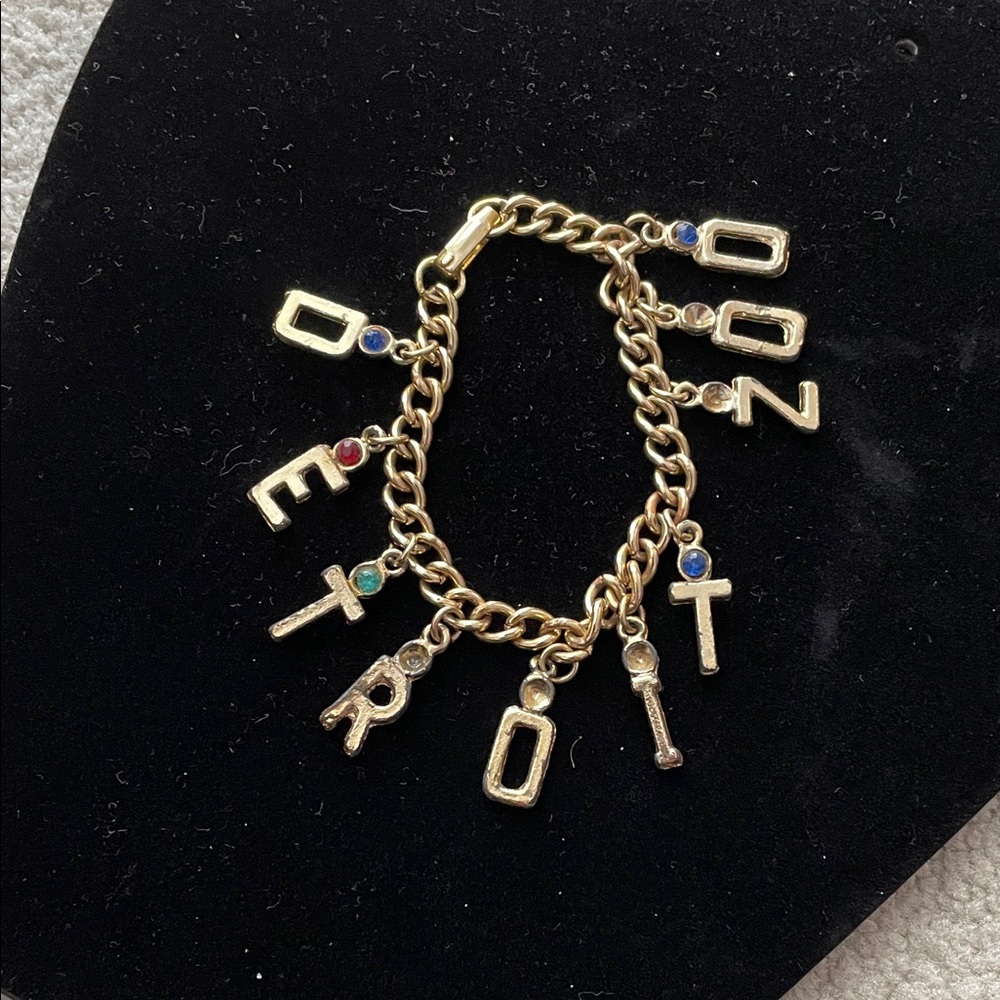 Vintage Detroit Zoo Gold Charm Bracelet